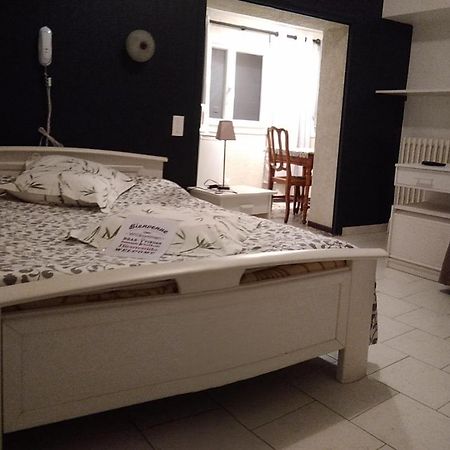 Hotel Residence Larroque Косад Екстериор снимка