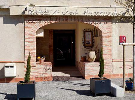 Hotel Residence Larroque Косад Екстериор снимка